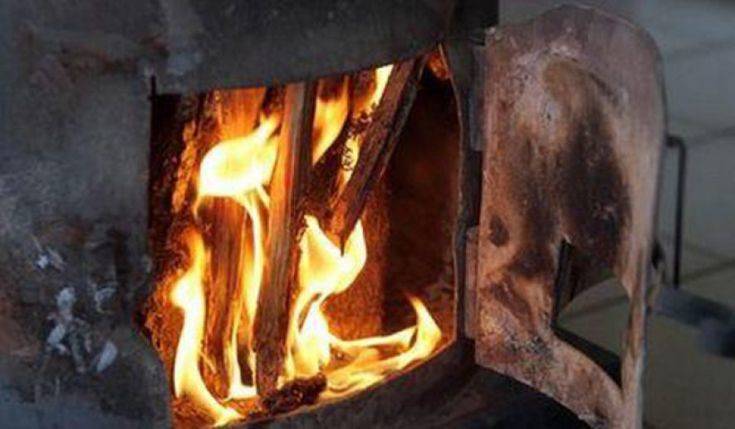 Θεσσαλονίκη: 38χρονος κατηγορείται για τη δολοφονία φίλης του – «Την τεμάχισα και την έκαψα στη σόμπα»