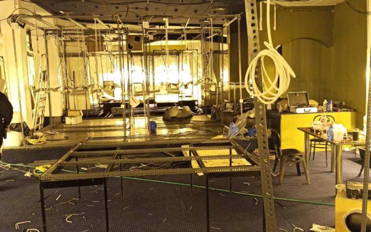 Η ΕΛΑΣ έβαλε «λουκέτο» σε τρία εργαστήρια καλλιέργειας κάνναβης στην Αττική