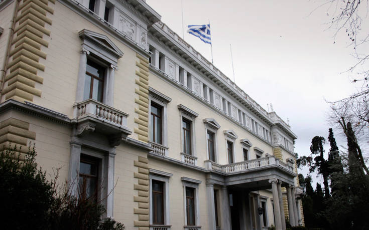 Ορκίζεται σε λίγη ώρα και σε τρεις ομάδες η νέα κυβέρνηση