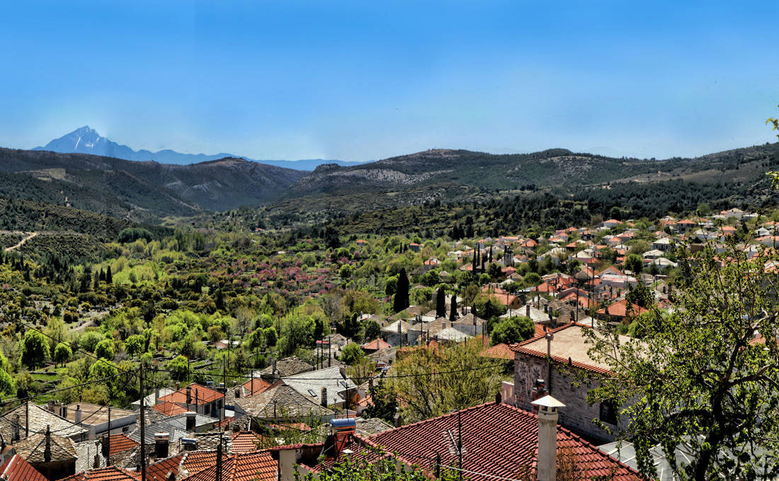 Το ορεινό χωριό της Θάσου που εντυπωσιάζει τον επισκέπτη