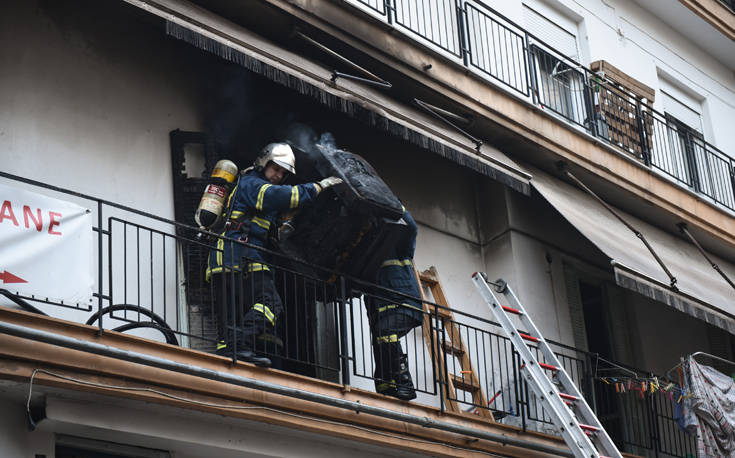 Θεσσαλονίκη: Καλά στην υγεία τους όλοι οι ένοικοι της οικοδομής όπου εκδηλώθηκε φωτιά