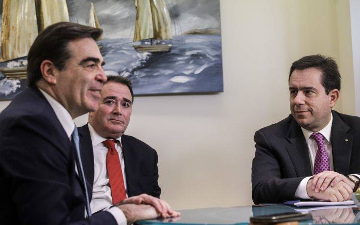 Με τον Μαργαρίτη Σχοινά η πρώτη συνάντηση του νέου υπουργού Μετανάστευσης