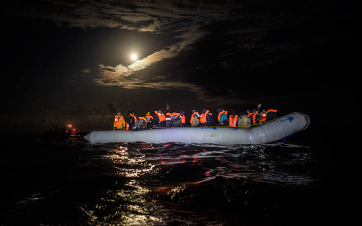 Φόβοι για πολύνεκρο ναυάγιο ανοιχτά της Λιβύης: Αγνοούνται 60 άνθρωποι