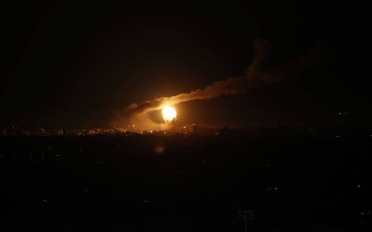 Ισραηλινά αεροσκάφη έπληξαν θέσεις της Χαμάς στη Λωρίδα της Γάζας