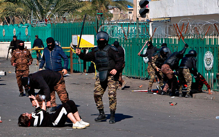Ένοπλοι επιτέθηκαν σε καταυλισμό αντικυβερνητικών διαδηλωτών – Δύο νεκροί και πανικός