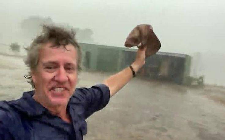Ο ενθουσιασμός αγρότη στην Αυστραλία που βλέπει επιτέλους βροχή