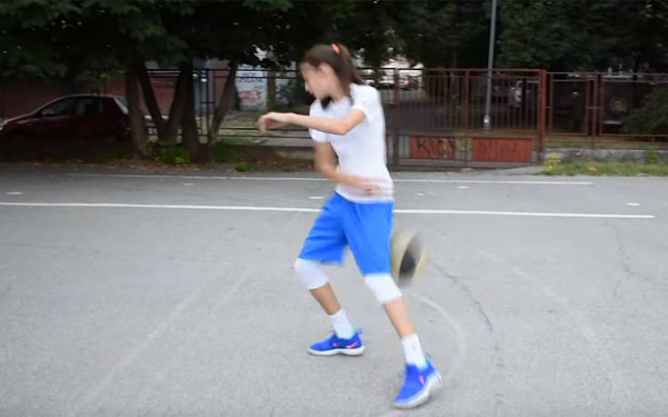 Έφηβη&#8230; άσος στα μπασκετικά κόλπα