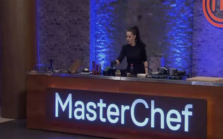 Masterchef 4: Η εντυπωσιακή μελαχρινή με τα μαύρα που μαγείρεψε κόλλυβα