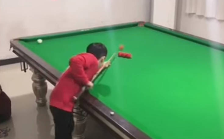 Πιτσιρικάς άσσος στο μπιλιάρδο