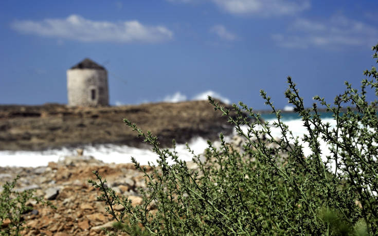 Πόσο θα κοστίζουν τα αεροπορικά εισιτήρια σε 12 άγονες γραμμές