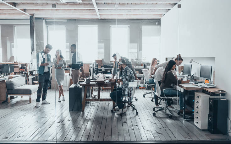 Randstad Workmonitor: Στην 5η θέση στον κόσμο οι Έλληνες εργαζόμενοι στην ανάμιξη της εργασίας στην προσωπική τους ζωή