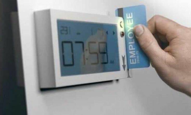 Έρχεται η ηλεκτρονική κάρτα εργασίας και το ψηφιακό ωράριο – Πώς θα λειτουργήσει