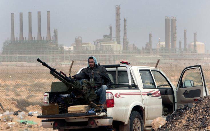 Ανοιχτό το ενδεχόμενο κυρώσεων σε κράτη που παραβιάζουν το εμπάργκο όπλων στη Λιβύη
