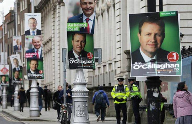 Σχεδόν ισόπαλα σύμφωνα με δημοσκόπηση τα τρία μεγάλα κόμματα στις βουλευτικές εκλογές στην Ιρλανδία