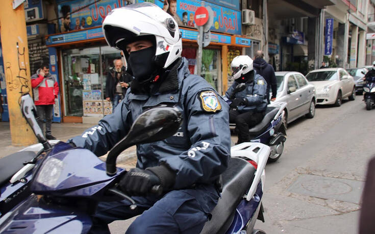 Θεσσαλονίκη: Προσποιήθηκαν τους τεχνικούς φυσικού αερίου και της έκλεψαν 80.000 ευρώ