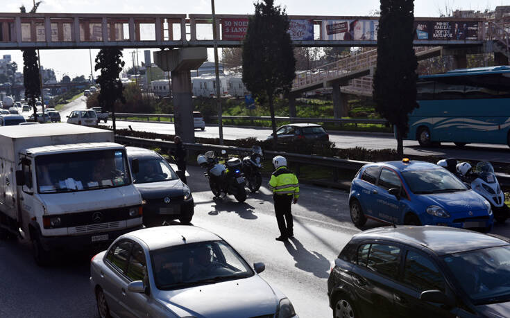 Κίνηση τώρα: Μποτιλιάρισμα στον Κηφισό και στα δύο ρεύματα