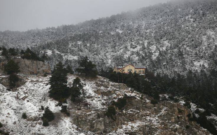 Χιόνισε στην Πάρνηθα