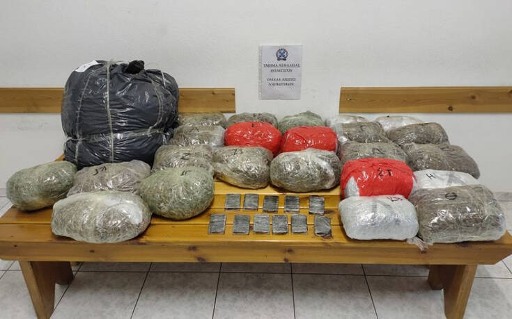 Επεισοδιακή σύλληψη άνδρα με 34 κιλά κάνναβης από την Αλβανία – Διεμβόλισε τρία περιπολικά