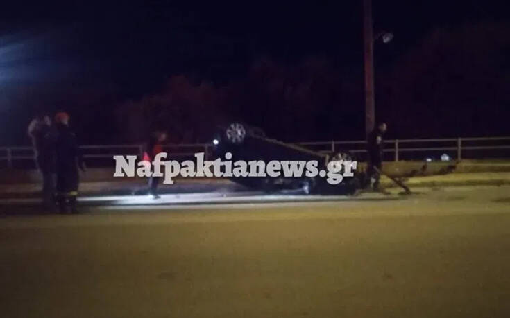 Εικόνες από τροχαίο στη Ναύπακτο &#8211; Αυτοκίνητο ντελαπάρισε και εγκλωβίστηκαν άνθρωποι