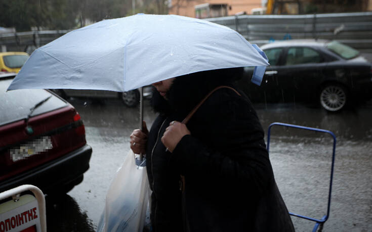 Αγριεύει η κακοκαιρία: Βροχές και καταιγίδες σε όλη τη χώρα – Στο «μάτι» και η Αττική