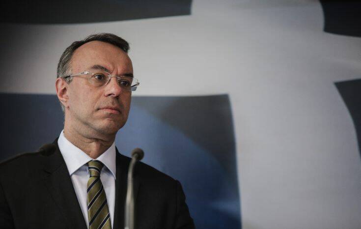 Σταϊκούρας: Περιορισμός ύφεσης 5 με 8% – Μείωση του ΦΠΑ και της προκαταβολής φόρου για ορισμένο χρόνο