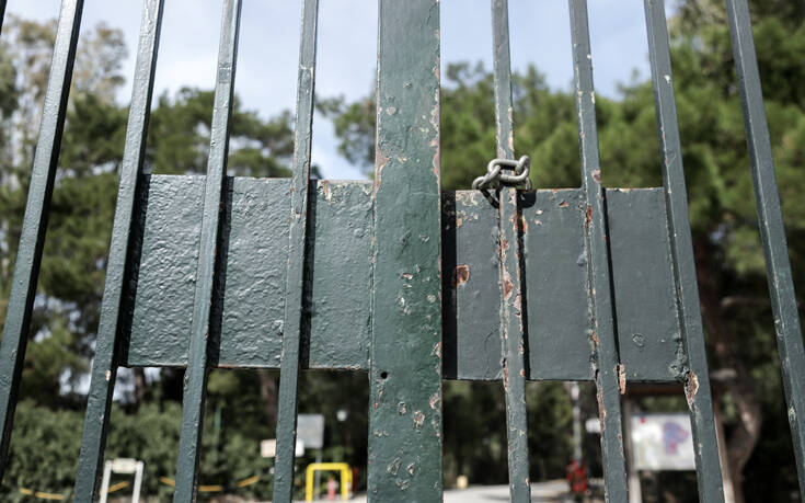 Κορονοϊός: Στο Λονδίνο δύο μαθητές από το Κολλέγιο Αθηνών – Περιμένουν τα αποτελέσματα εξετάσεων