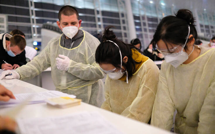 Κοροναϊός: Σε ιατρικές εξετάσεις υποβάλλονται 1.800 επιβαίνοντες σε κρουαζιερόπλοιο στο Χονγκ Κονγκ