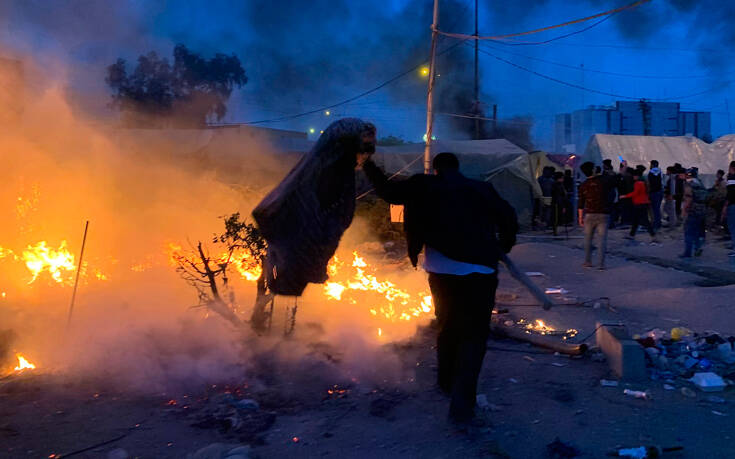 Αποφασισμένοι οι αντικυβερνητικοί διαδηλωτές στο Ιράκ παρά τις ανθρώπινες απώλειες