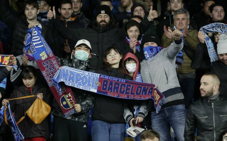 Champions League: Με μάσκες για τον κορονοϊό στο Νάπολι &#8211; Μπαρτσελόνα