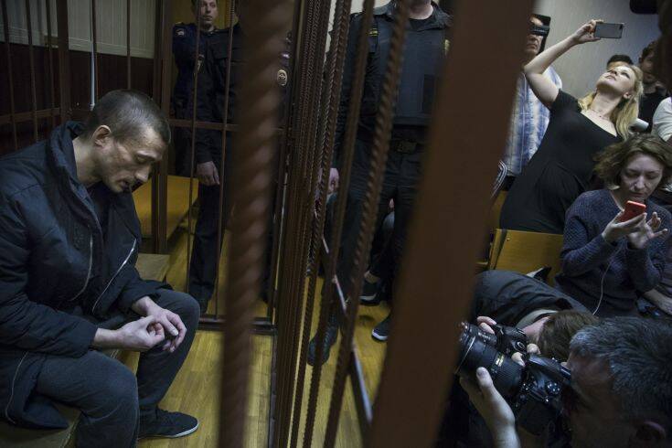 Γαλλία: Συνελήφθη η σύντροφος του Ρώσου ακτιβιστή για την υπόθεση του Μπενζαμέν Γκριβό