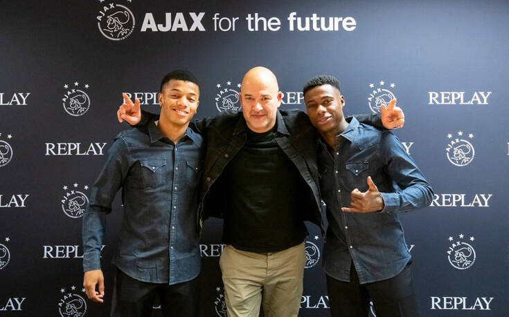 Ο Ajax ντύνεται….με Replay