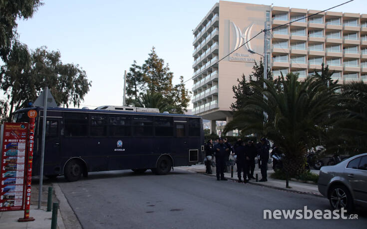 Ισχυρές αστυνομικές δυνάμεις στο Καβούρι για το 37ο Συνέδριο της ΓΣΕΕ