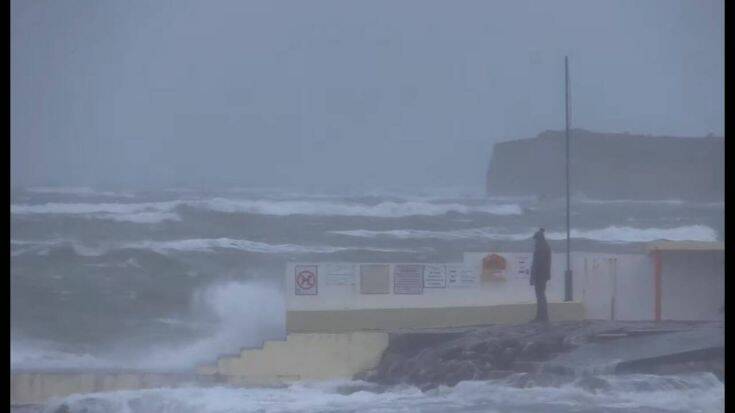 Η καταιγίδα Κιάρα σαρώνει τη βόρεια Ευρώπη, προκαλώντας σημαντικά προβλήματα