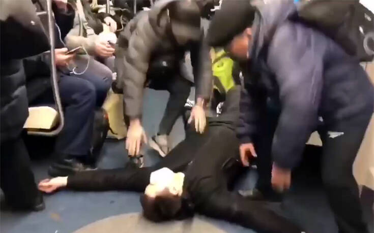 Άρρωστη φάρσα στο μετρό της Μόσχας: Έκανε πως είχε κορονοϊό και προκάλεσε πανικό