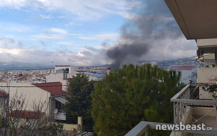 Φωτιά τώρα σε συνεργείο στον Γέρακα