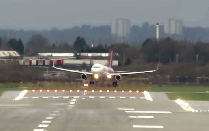 Δύσκολες προσγειώσεις αεροπλάνων σε μία συλλογή