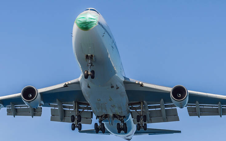 Κορονοϊός: Η Air France αναστέλλει τις πτήσεις προς την Ιταλία, ευελιξία στους πελάτες της προσφέρει η Emirates  