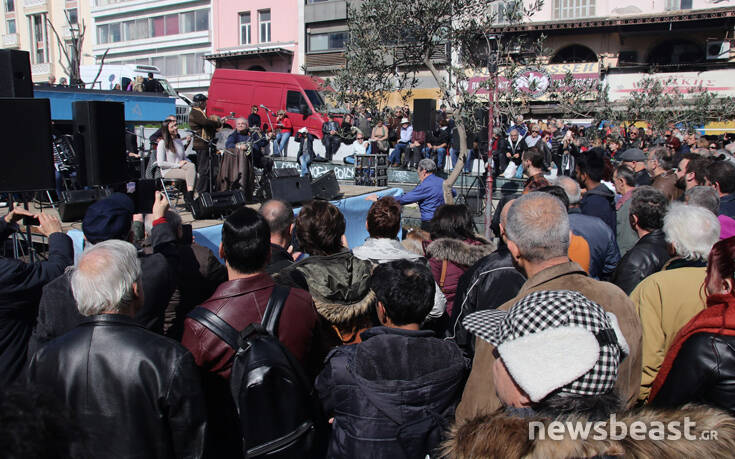 Τσικνοπέμπτη: Γλέντι στη Βαρβάκειο με τραγούδι, χορό και ψητά κρέατα