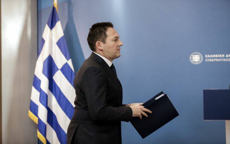 Πέτσας: Η κυβέρνηση δεν δίνει μόνο τα 800 ευρώ, κύριοι του ΣΥΡΙΖΑ