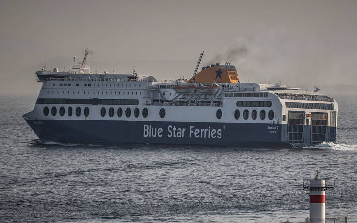 Κορονοϊός: Σε καραντίνα το «Blue Star Mykonos» στο λιμάνι της Λήμνου