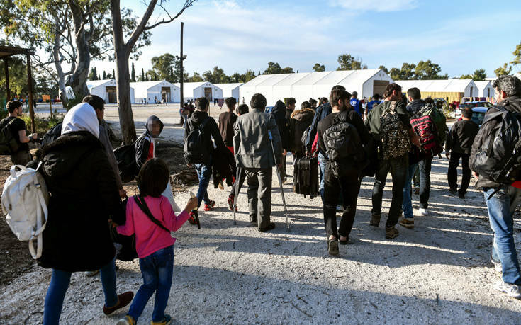 Ευρωπαϊκή Ένωση: Στηρίζουμε την Ελλάδα στην προσφυγική κρίση