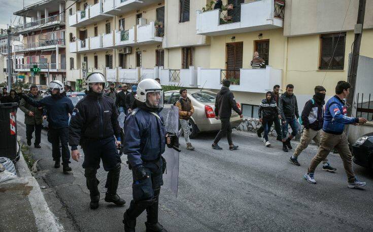 Δικογραφίες για παρακώλυση συγκοινωνιών και παράνομη κατάληψη δρόμων σε Μυτιλήνη και Σάμο