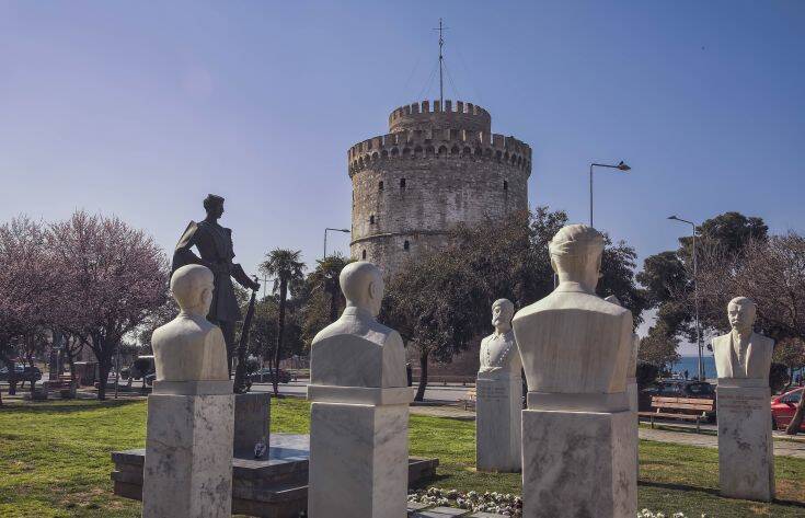 Κορονοϊός: Περιορισμένη η αγοραστική κίνηση στο κέντρο της Θεσσαλονίκης