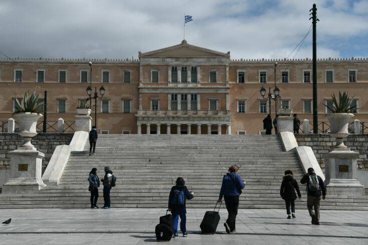 Προστασία της πρώτης κατοικίας και μετά την 30ή Απριλίου και ανανέωση συμβάσεων στο δημόσιο, ζητά ο ΣΥΡΙΖΑ