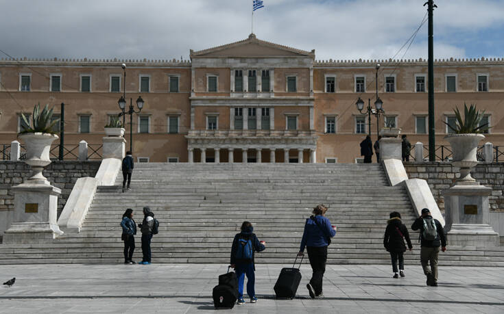 ΣΥΡΙΖΑ: Οι πολίτες δεν βρίσκονται αντιμέτωποι μόνο με την πανδημία, αλλά και με την ανεμελιά Μητσοτάκη