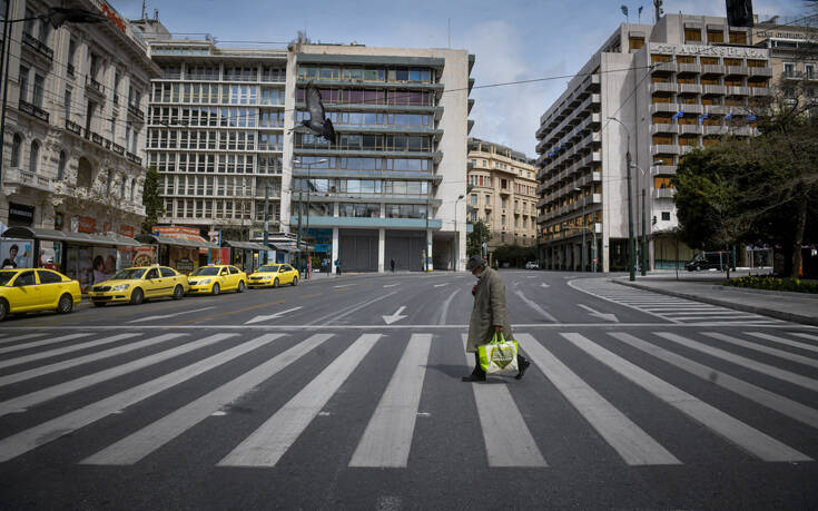 Κορονοϊός: Χρονικό όριο και περιορισμό αριθμού εξόδων ανά ημέρα εξετάζει η κυβέρνηση