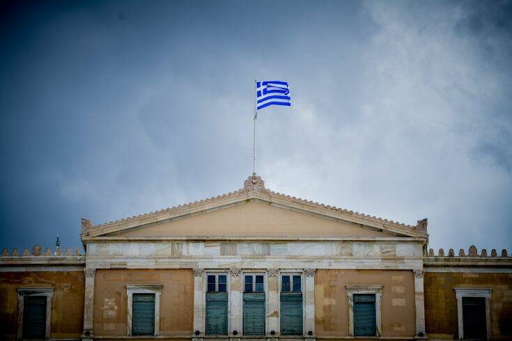 Ακόμη μεγαλύτερη οικονομική ύφεση προβλέπει τους προσεχείς μήνες το Γραφείο Προϋπολογισμού στη Βουλή