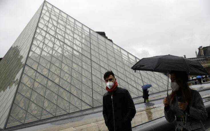 Κορονοϊός: Η Γαλλία επιτάσσει τις προστατευτικές μάσκες