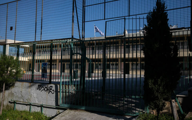 Άδεια ειδικού σκοπού λόγω κορονοϊού: Τι λένε οι γονείς – Ο προβληματισμός τους
