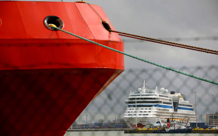 Κορονοϊός: Σε καραντίνα το κρουαζιερόπλοιο «Costa Magica» &#8211; Δύο κρούσματα